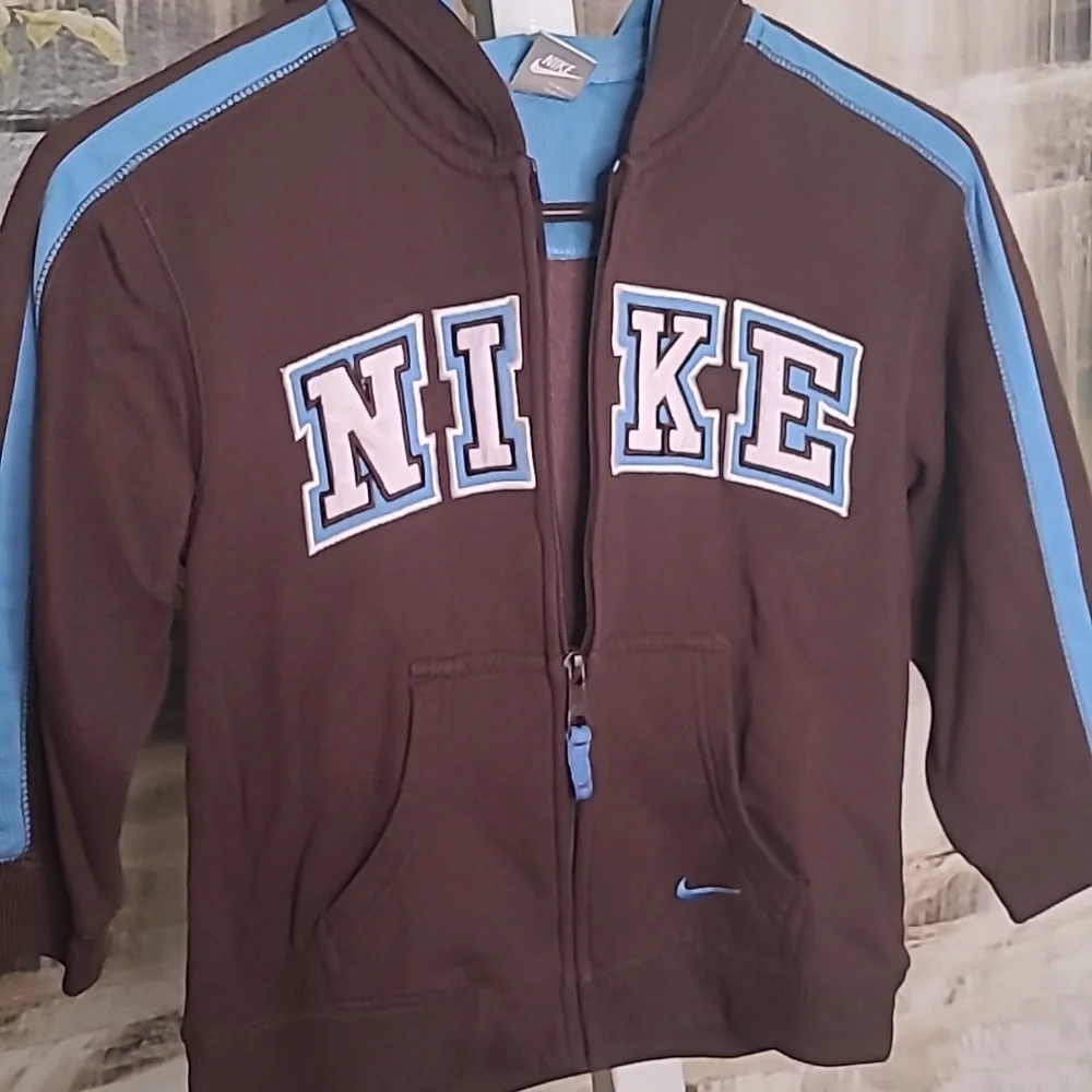 Nike boys size